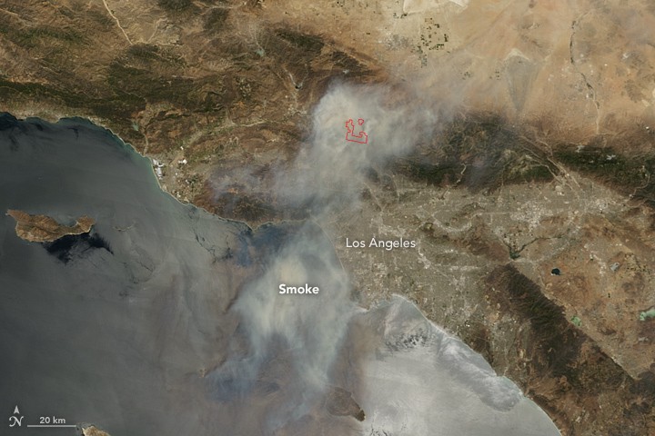 Wildfire in southern California, July 23, 2016. Red outlines indicate hot spots. | PHOTO CREDIT: NASA. Photo by Jesse Allen, using data from the Land Atmosphere Near real-time Capability for EOS (LANCE).